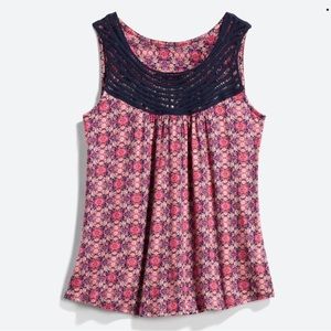 Loveapella small crochet knit floral tank (Stitch Fix)